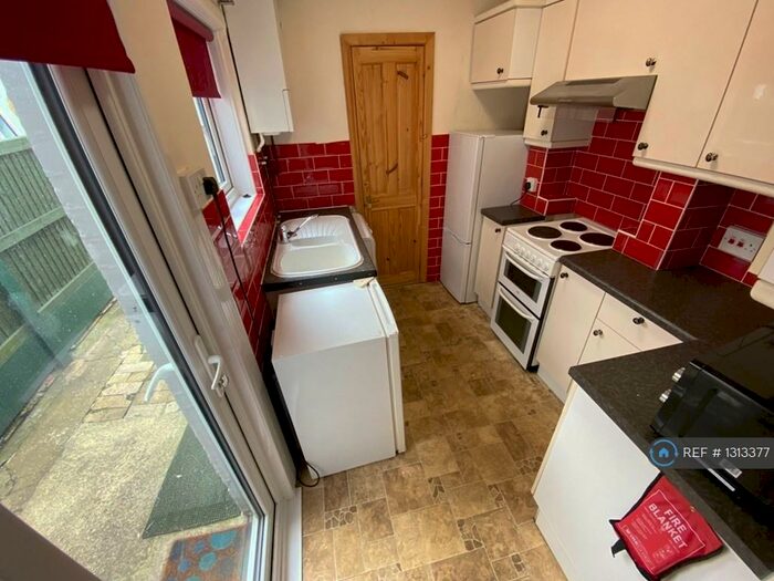 3 Bedroom Semi-Detached House To Rent In Seymour Place, Canterbury, CT1