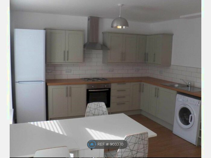 3 Bedroom Maisonette To Rent In Marlborough Road, Brynmill, Swansea, SA2