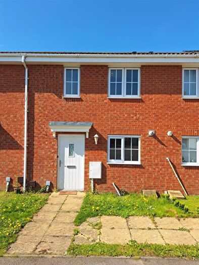 3 Bedroom Terraced House To Rent In Powys Close, Corby, NN18