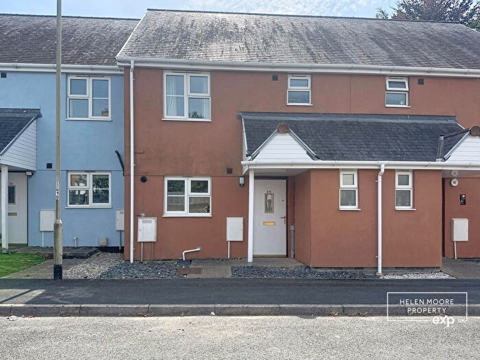 3 Bedroom Terraced House For Sale In Bowdens Park, Ivybridge, Devon, PL21