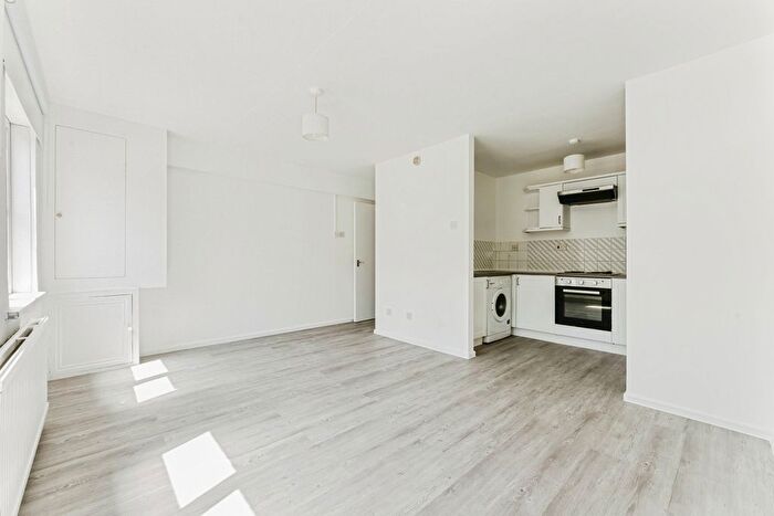 1 Bedroom Flat To Rent In High Street, London, E13