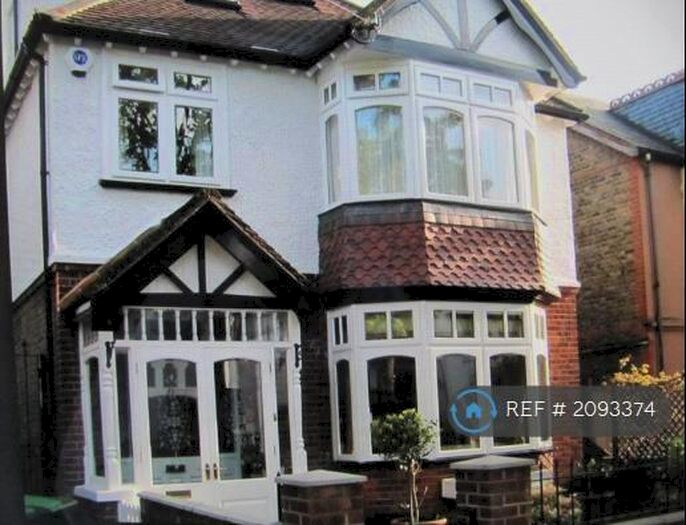 5 Bedroom Detached House To Rent In Blenheim Road, Bromley, BR1