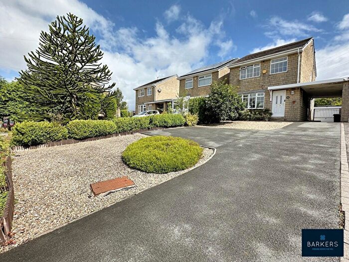 3 Bedroom Detached House For Sale In Bradford Road, East Bierley, BD4