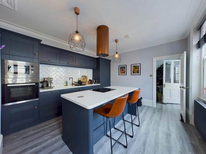 1 Bedroom Flat To Rent In Sandford Street, Cheltenham, Gloucestershire, GL53