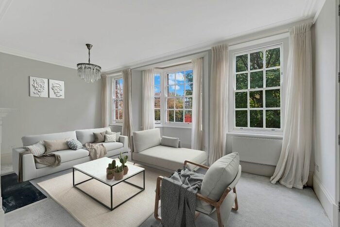 4 Bedroom Flat To Rent In Old Brompton Road, SW5