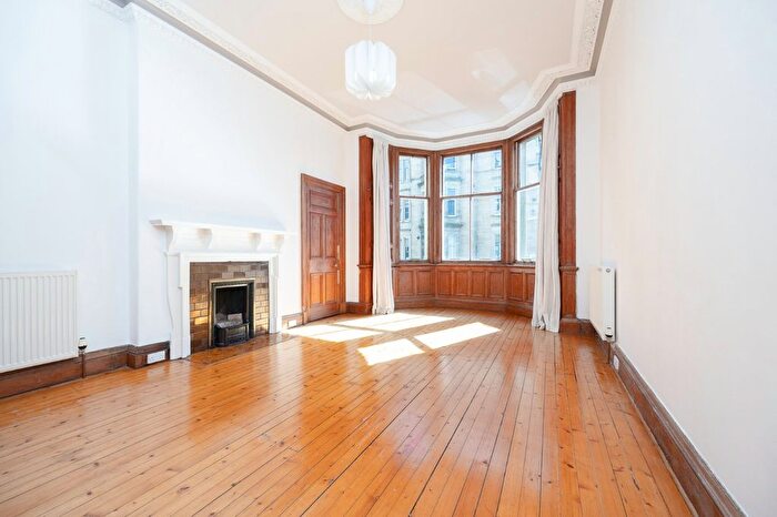 2 Bedroom Flat To Rent In () Bruntsfield Place, Edinburgh, EH10