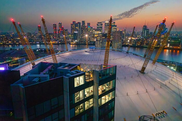 3 Bedroom Flat For Sale In Cutter Lane, Greenwich, SE10