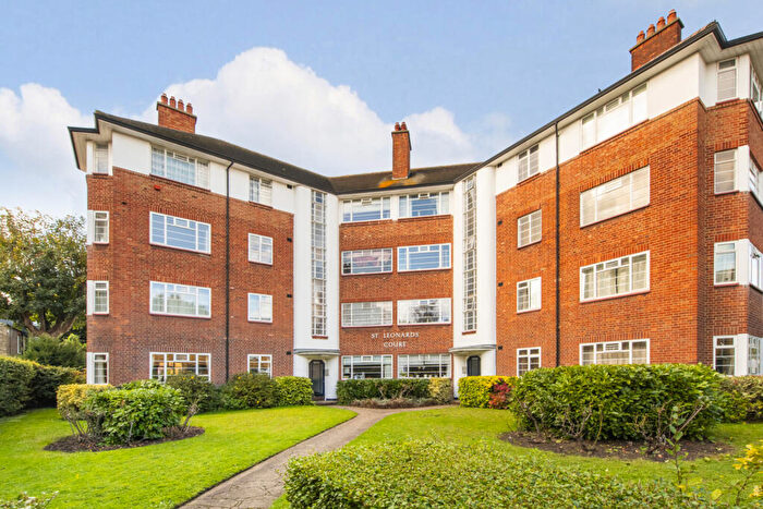 2 Bedroom Flat To Rent In St. Leonards Court, St. Leonards Road, SW14