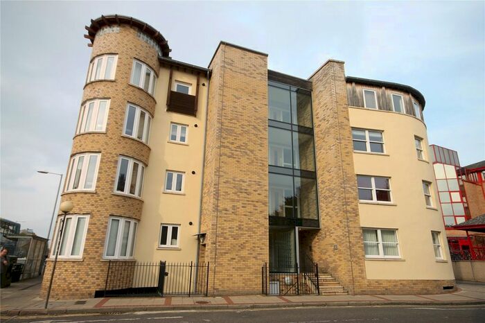 2 Bedroom Flat To Rent In Castle Street, Cambridge CB3