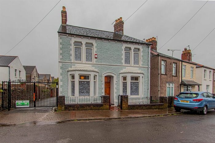 3 Bedroom Detached House To Rent In Heath Street, Cardiff, CF11