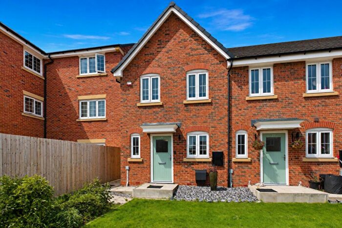 2 Bedroom End Of Terrace House For Sale In Ormiston Way, Congleton, Cheshire, CW12