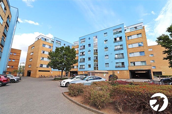 1 Bedroom Flat For Sale In Miles Close, London, SE28