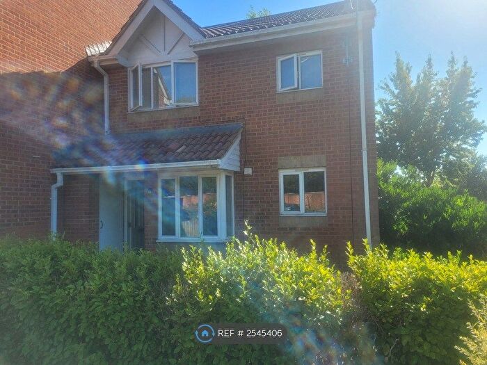 1 Bedroom Terraced House To Rent In Barnum Court, Swindon, SN2