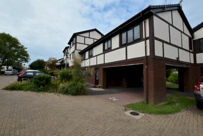 1 Bedroom Flat To Rent In Cleves Court, Dalkeith Avenue, Blackpool, FY3