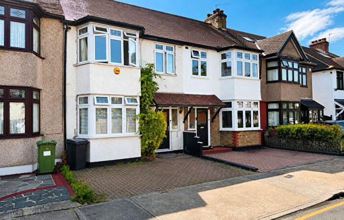 3 Bedroom Terraced House To Rent In Norfolk Road, Upminster, RM14