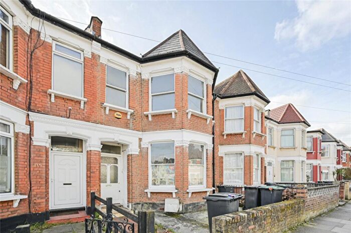 3 Bedroom Terraced House For Sale In Langham Road, London, N15
