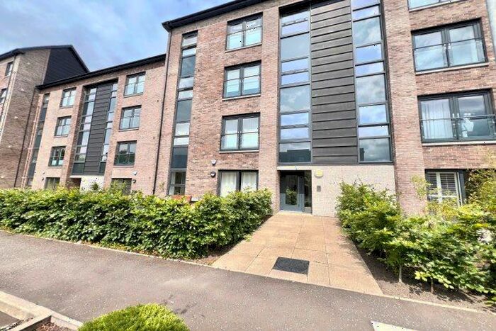 2 Bedroom Flat To Rent In Riverford Court, Newlands, G43