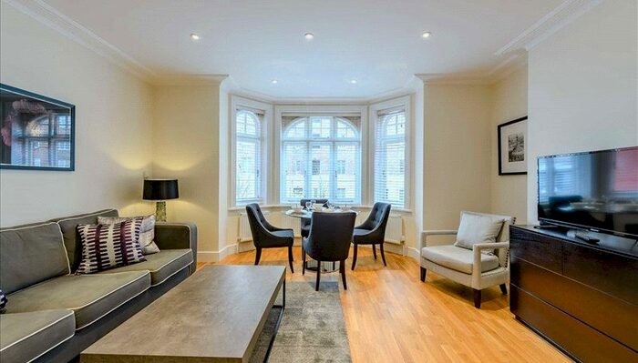 2 Bedroom Flat To Rent In Hamlet Gardens, Ravenscroft Park, Hammersmith, London, W6