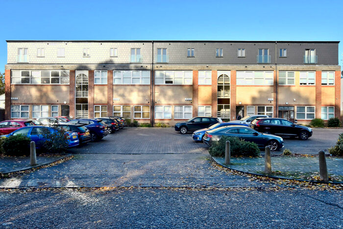 1 Bedroom Apartment To Rent In Woodland Court, Soothouse, AL3