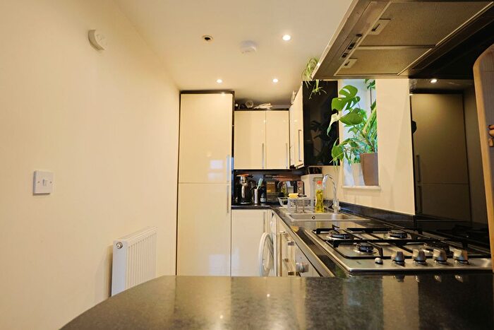 1 Bedroom Flat To Rent In Wellington Hill West, Bristol, BS9