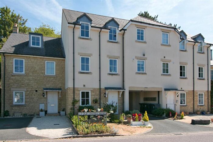 1 Bedroom Apartment For Sale In Old Station Mews, Malmesbury, SN16