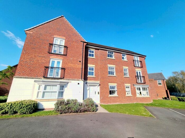 2 Bedroom Flat To Rent In Bluelake Gardens, Chapelford, WA5
