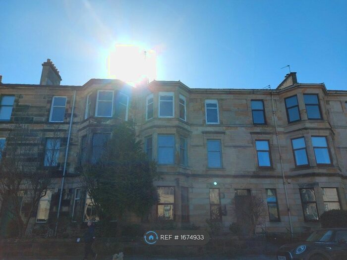 2 Bedroom Flat To Rent In Greenlaw Avenue, Paisley, PA1