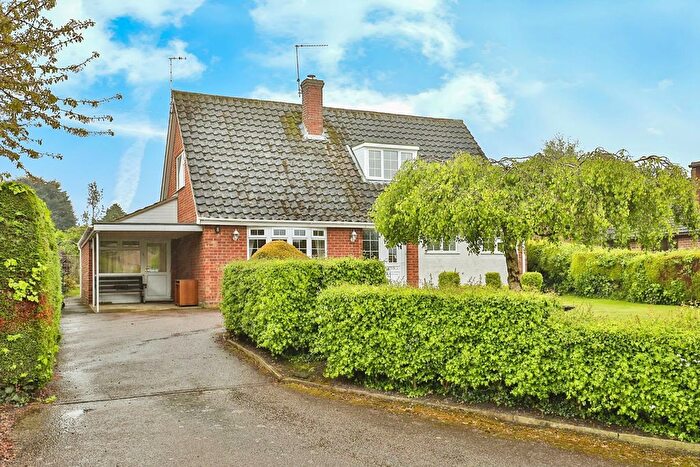 4 Bedroom Detached Bungalow For Sale In Boat Dyke Road, Upton, Norwich, NR13