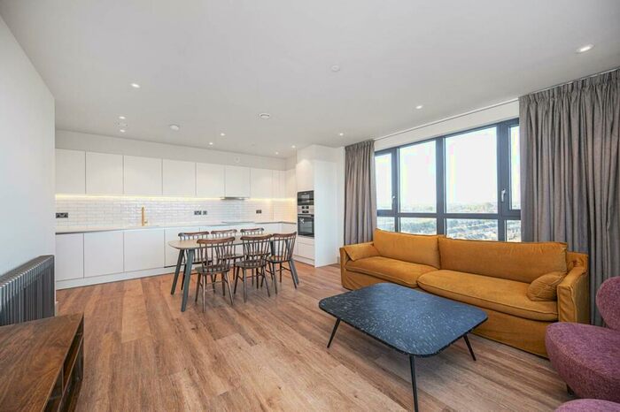 3 Bedroom Flat To Rent In Sessile Apartments, Tottenham, London, N17