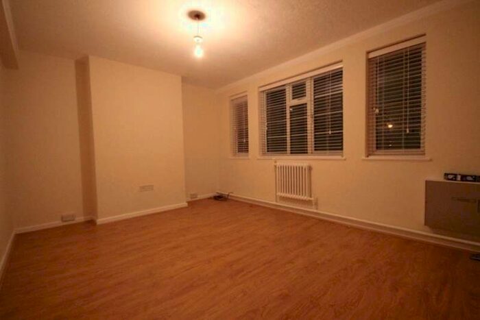 2 Bedroom Flat To Rent In Byron Court, Harrow, HA1