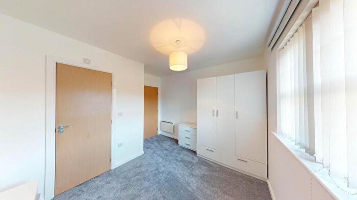 2 Bedroom Apartment To Rent In Astley Brook Close, Bolton, BL1