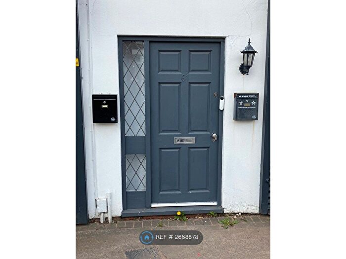 2 Bedroom Flat To Rent In Bourne Street, Coseley, WV14
