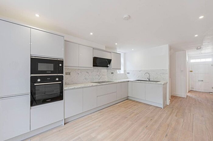 4 Bedroom Property To Rent In Clareville St, South Kensington, London, SW7