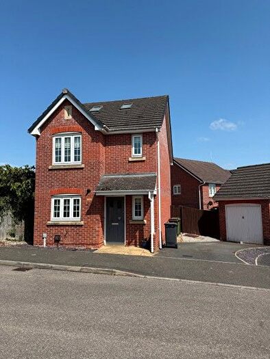 4 Bedroom Property To Rent In Catchland Close, Corby, NN18