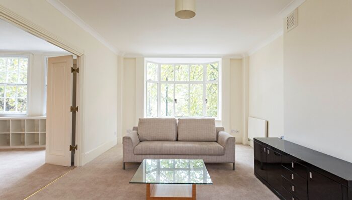 5 Bedroom Flat To Rent In Park Road, Strathmore Court, NW8