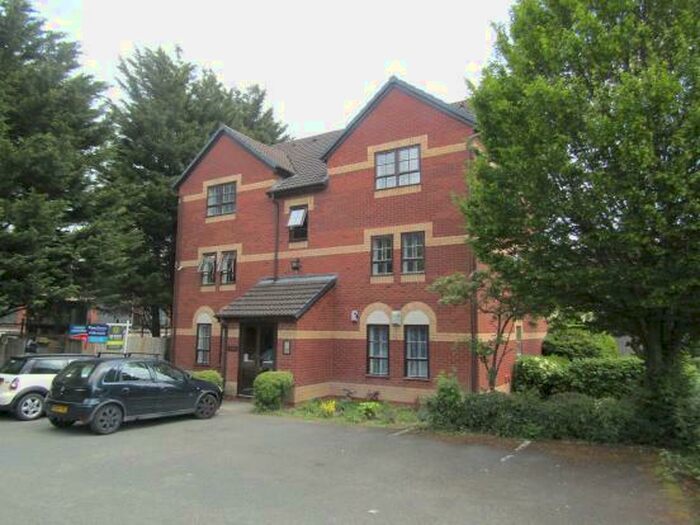 Flat To Rent In Goldstar Way, Stechford, B33