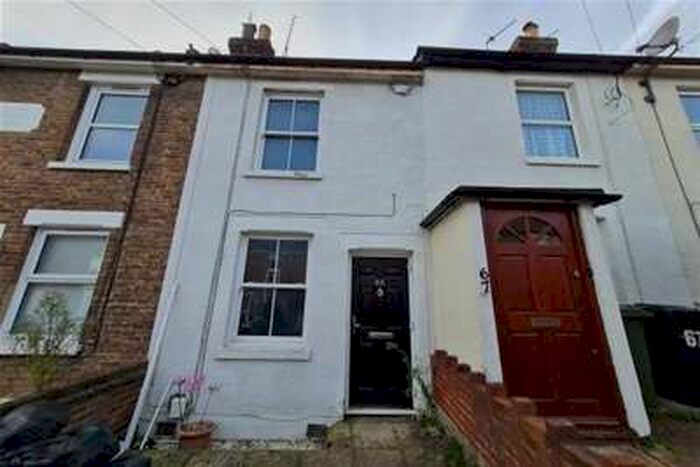 2 Bedroom House To Rent In Dover Street, Maidstone, ME16