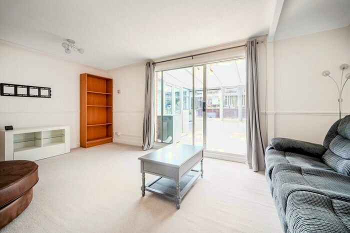 3 Bedroom Terraced House To Rent In Rye Close, Park Barn, Guildford, GU2