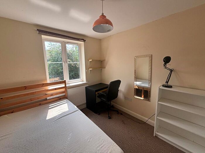 1 Bedroom Apartment To Rent In Room, Dolphin Court, Coventry, CV4
