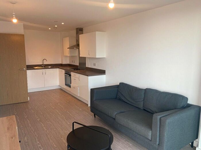 1 Bedroom Apartment To Rent In Oldfield Road, Manchester, Greater Manchester, M5