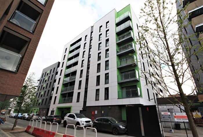 2 Bedroom Flat To Rent In Richard Hawthorne House, Geoffrey Watling Way, Norwich, NR1