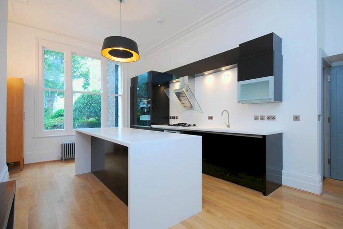 3 Bedroom Flat To Rent In Brechin Place, South Kensington, London, SW7