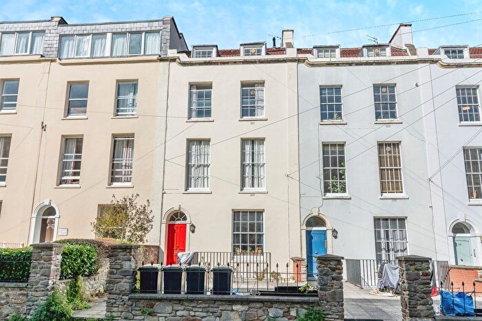1 Bedroom Flat For Sale In Meridian Place, Bristol, BS8