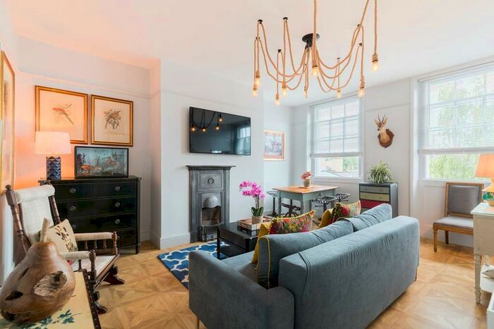 2 Bedroom Flat To Rent In Priory Street, Cheltenham, GL52