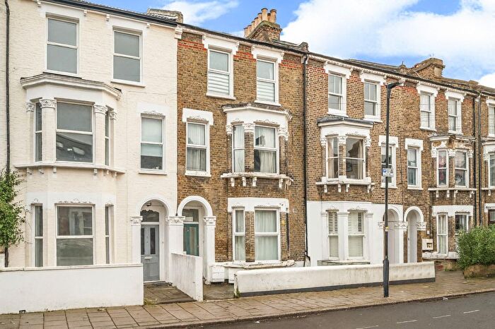5 Bedroom Terraced House For Sale In Raeburn Street, London, SW2