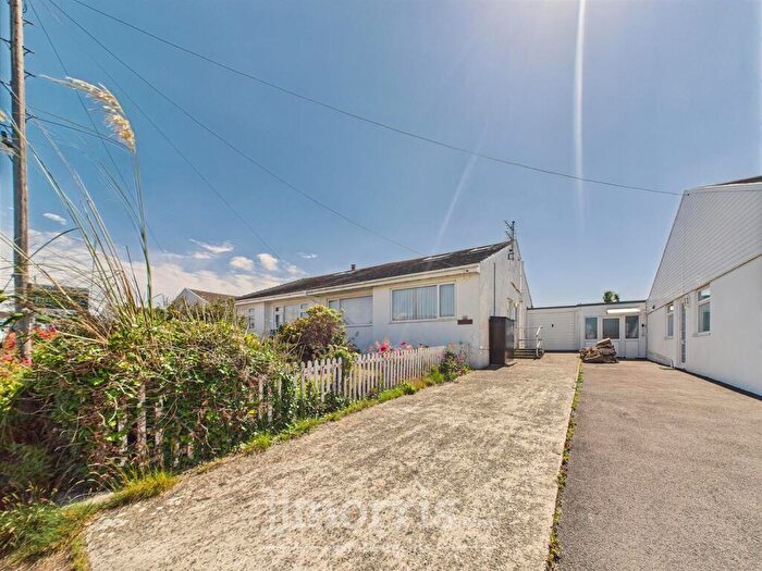 4 Bedroom Semi-Detached Bungalow For Sale In Heol Y Graig, Aberporth, Cardigan, SA43