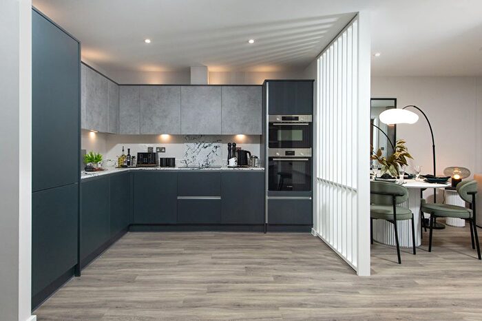 2 Bedroom Flat For Sale In Caversham Road, Reading, RG1