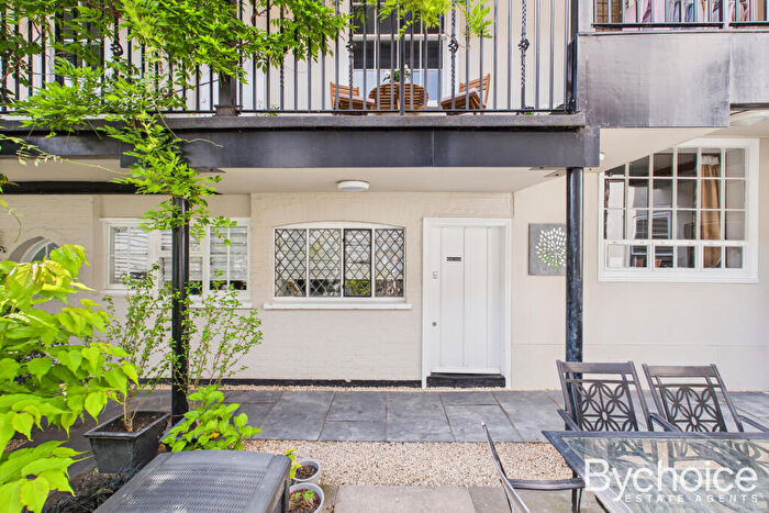 1 Bedroom Apartment For Sale In High Street, Clare, CO10