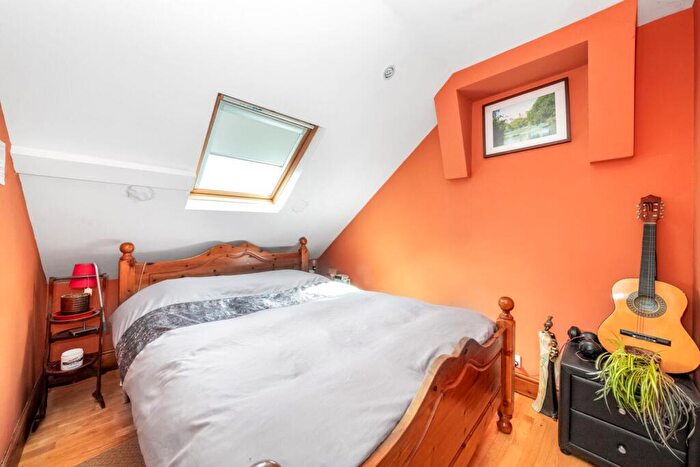 5 Bedroom House For Sale In Conisborough Crescent, London, SE6