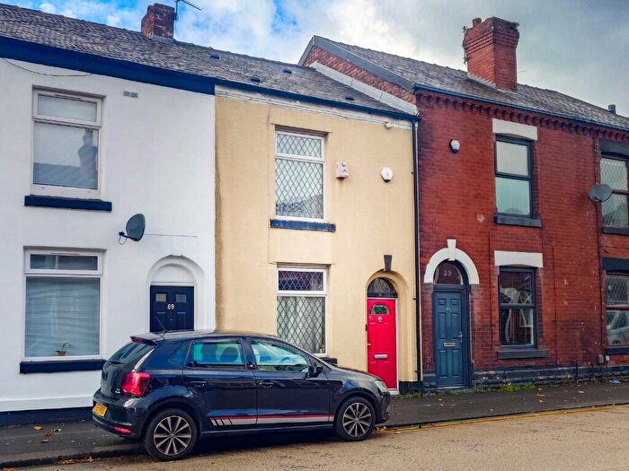 2 Bedroom Terraced House For Sale In Old Road, Hyde, Greater Manchester, SK14
